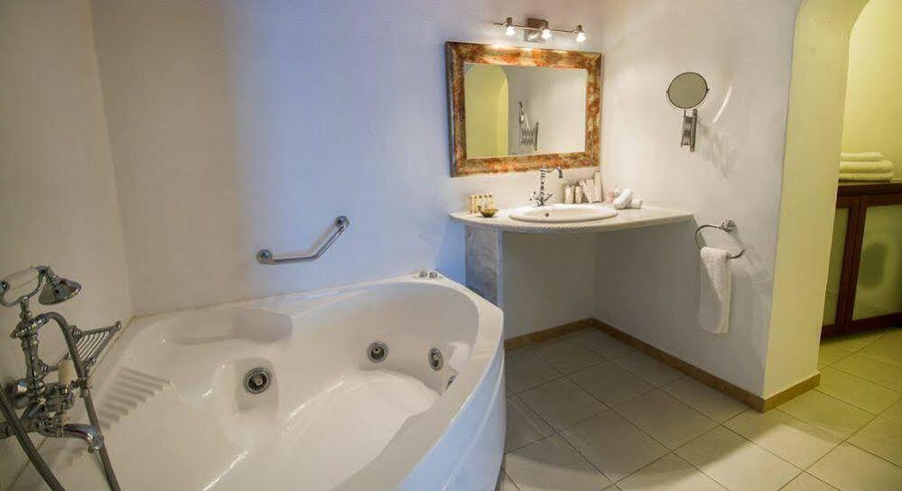 La Maltese Private House Imerovigli Extérieur photo